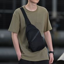 男士斜挎包男小挎包潮背包单肩包夏天斜肩包胸包潮牌新款学生防水