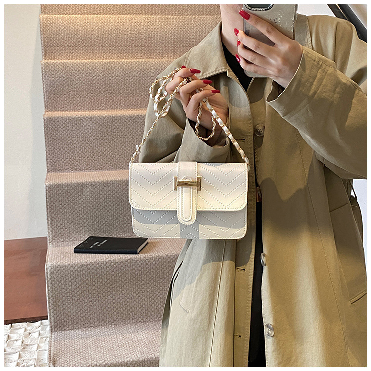 High-end texture checkered tattoo line small bag for women, 2024 new style, simple and trendy, versatile chain single-shoulder crossbody bag undefined