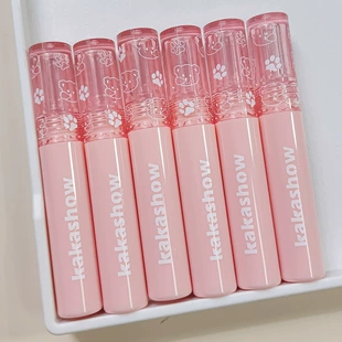 Matte lip gloss, lipstick, translucent shading, mirror effect