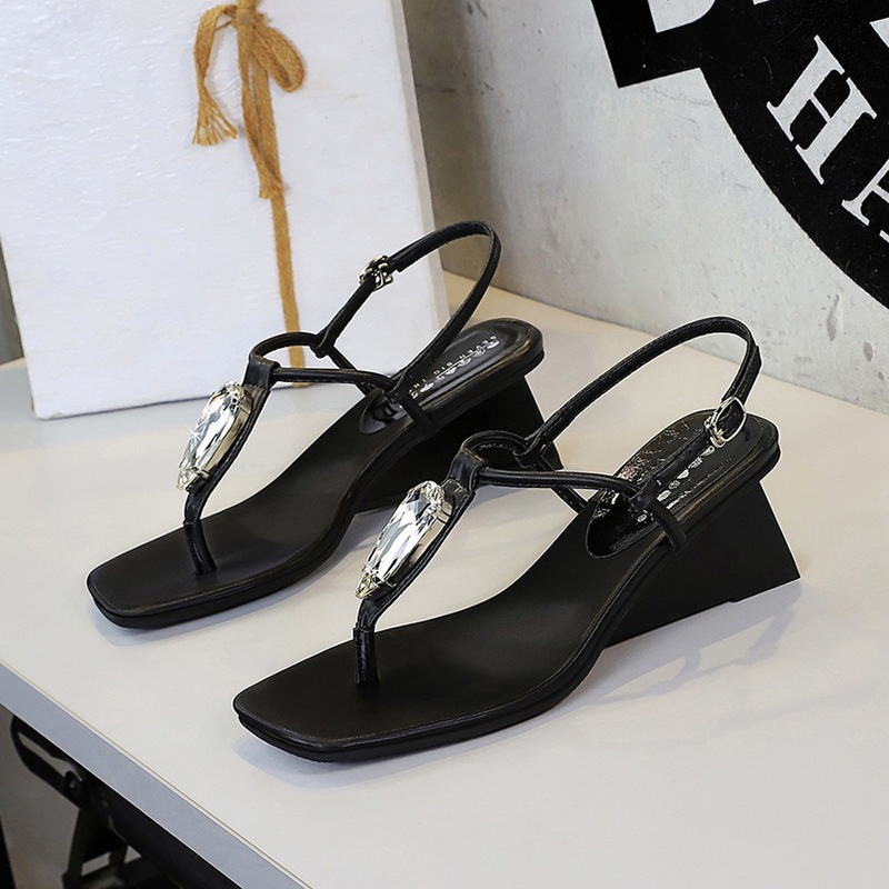 6725-1 French Design High-Heeled Wedge-Heeled One-Line Herringbone Sandals for Women with Rhinestone Thin Straps and Thong Women's High Heels 6725-1 French Design High-Heeled Wedge-Heeled One-Line Herringbone Sandals for Women with Rhinestone Thin Straps and Thong Women's High Heels