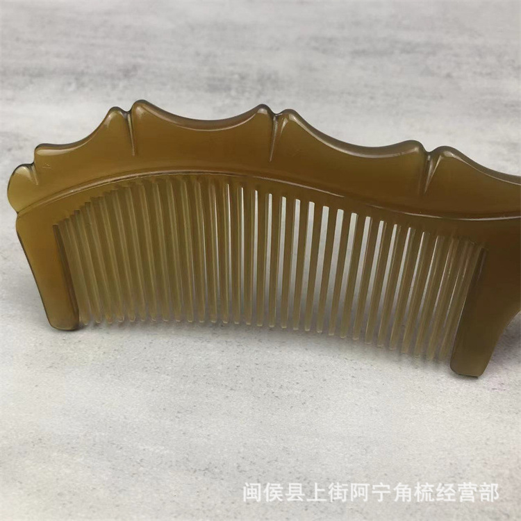Handmade Horn Comb Bamboo Joint Handle Fine Teeth Carved Thick Round Grip 20cm key features