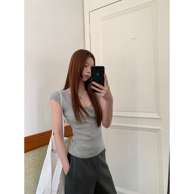红人馆短袖t恤女夏2025新款正肩修身辣妹小众设计感显瘦针织上衣|undefined