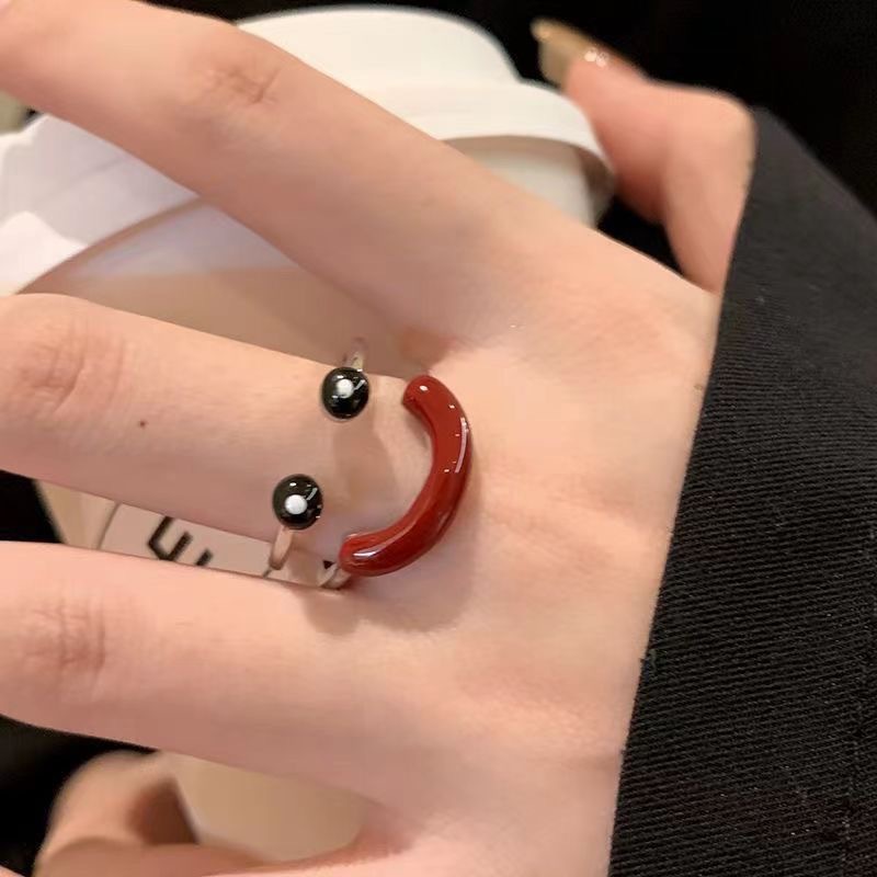 Anel smiley divertido para mulher design único e elegante_voghion.com