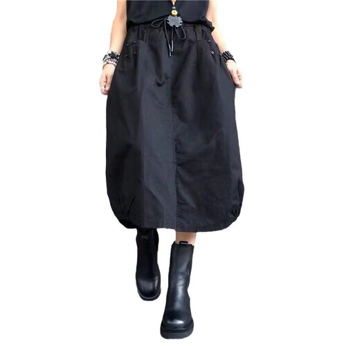 2025 Spring New Plus Size Women's Skirt with Slits, Black A-line Medium-length Skirt for Slimming Effect