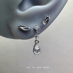「人间天使」甜酷风蓝色闪钻翅膀水滴耳钉韩系爆闪简约钛钢耳饰女
