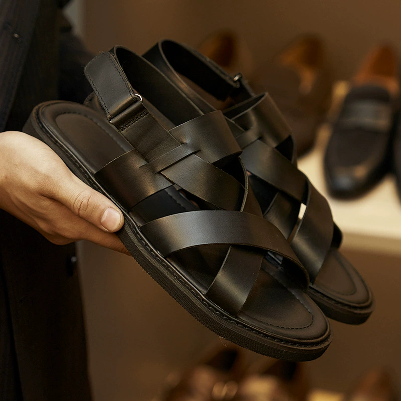 Кросс-оффшорные удобные плоские нескользящие пляжные сандалии двойного назначения Летние британские повседневные кожаные римские сандалии