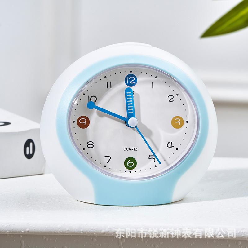 Fábrica directa para estudiantes de despertar artefactos para niños niñas estudiantes de secundaria dormitorio de aprendizaje reloj de escritorio oscilante