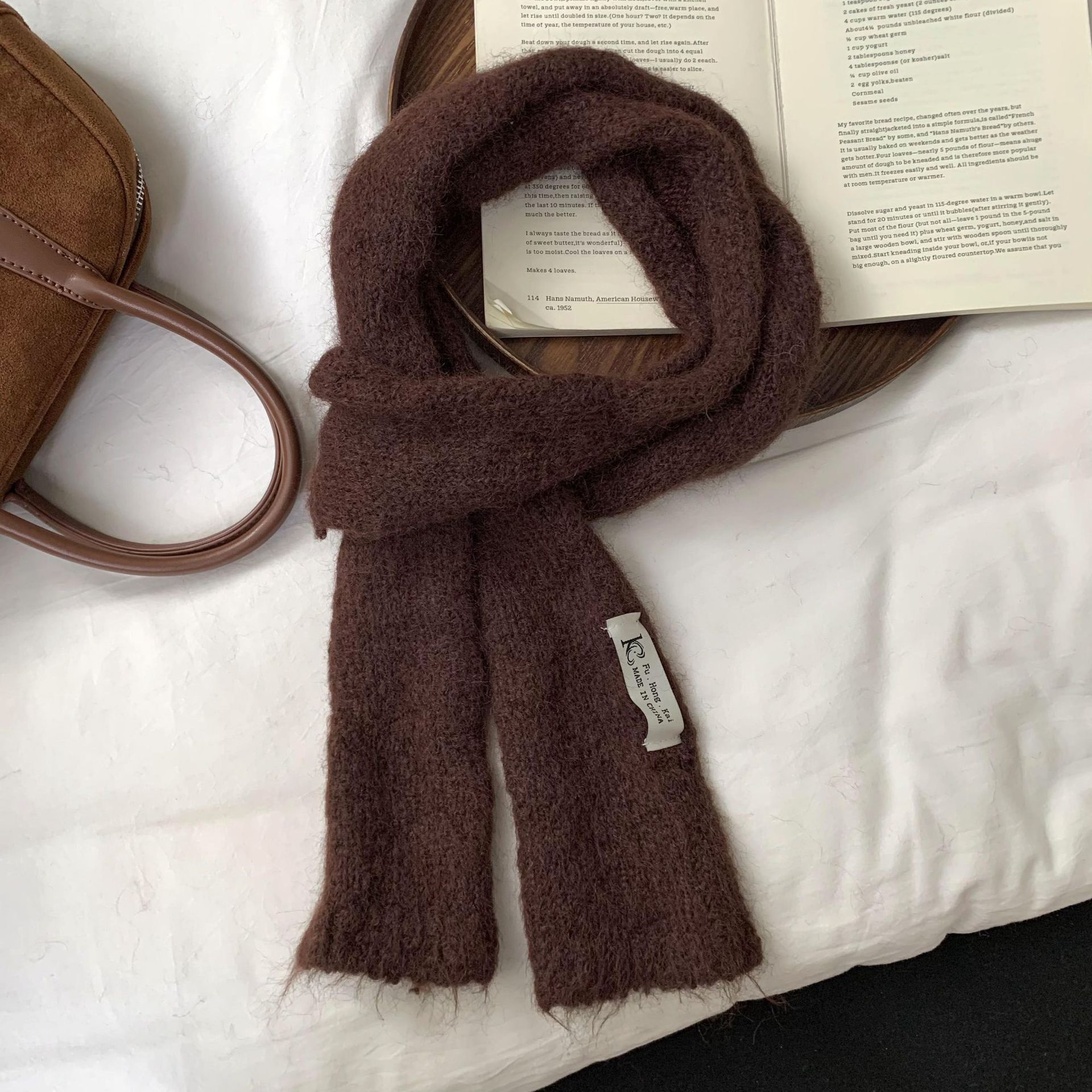 Bufandas de otoño y invierno sensación de atmósfera nuevo estilo coreano variante suave dulce sólido bufandas pegajosas delgadas calentamiento del collar