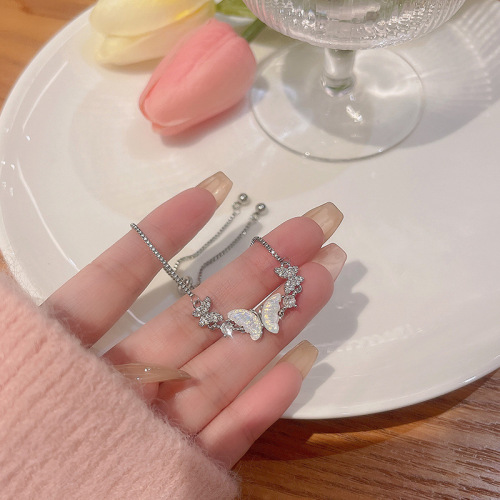 Light luxury niche micro-embellished delicate bow bracelet for women ins fashion versatile temperament creative pull-out bracelet bracelet