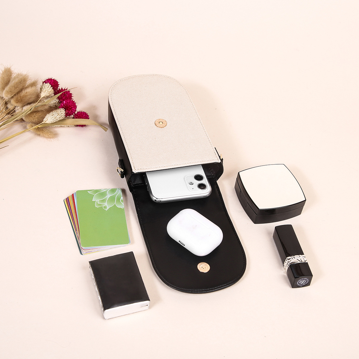 La versión coreana de 2023 de la versión coreana de la moda de lona, el modelo vertical de página suelta de múltiples tarjetas, la bolsa de teléfono móvil de una sola hombro de la mujer, el fabricante de la bolsa de hombro recto