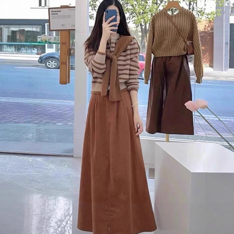 欧洲站秋冬季2025新款御姐独特绝美小套装条纹针织衫配裙子三件套|undefined