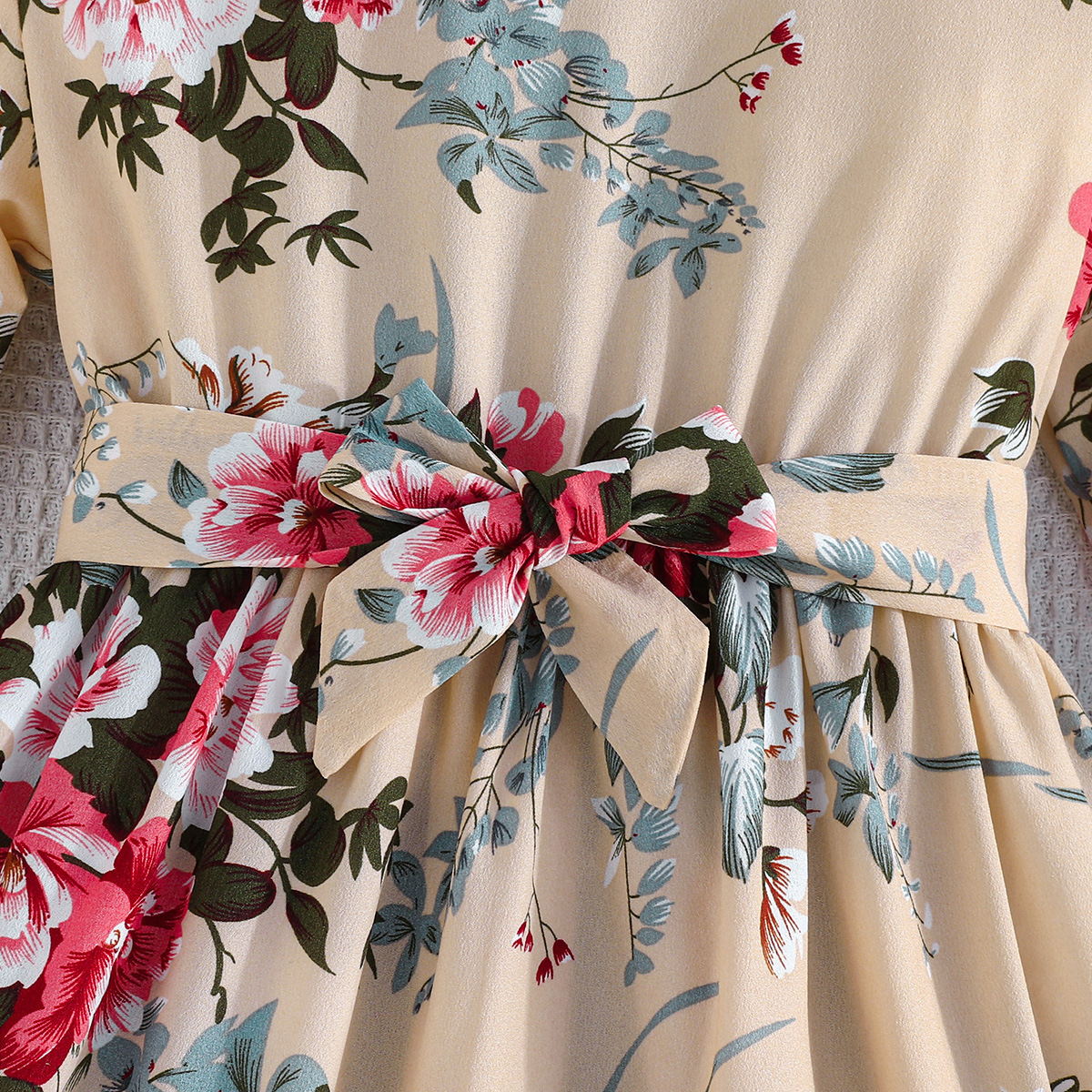 2024 Sommer neues zweiteiliges Set mit Blumendruck für Mädchen und Kinder mit langen Ärmeln und Gürtel_voghion.com