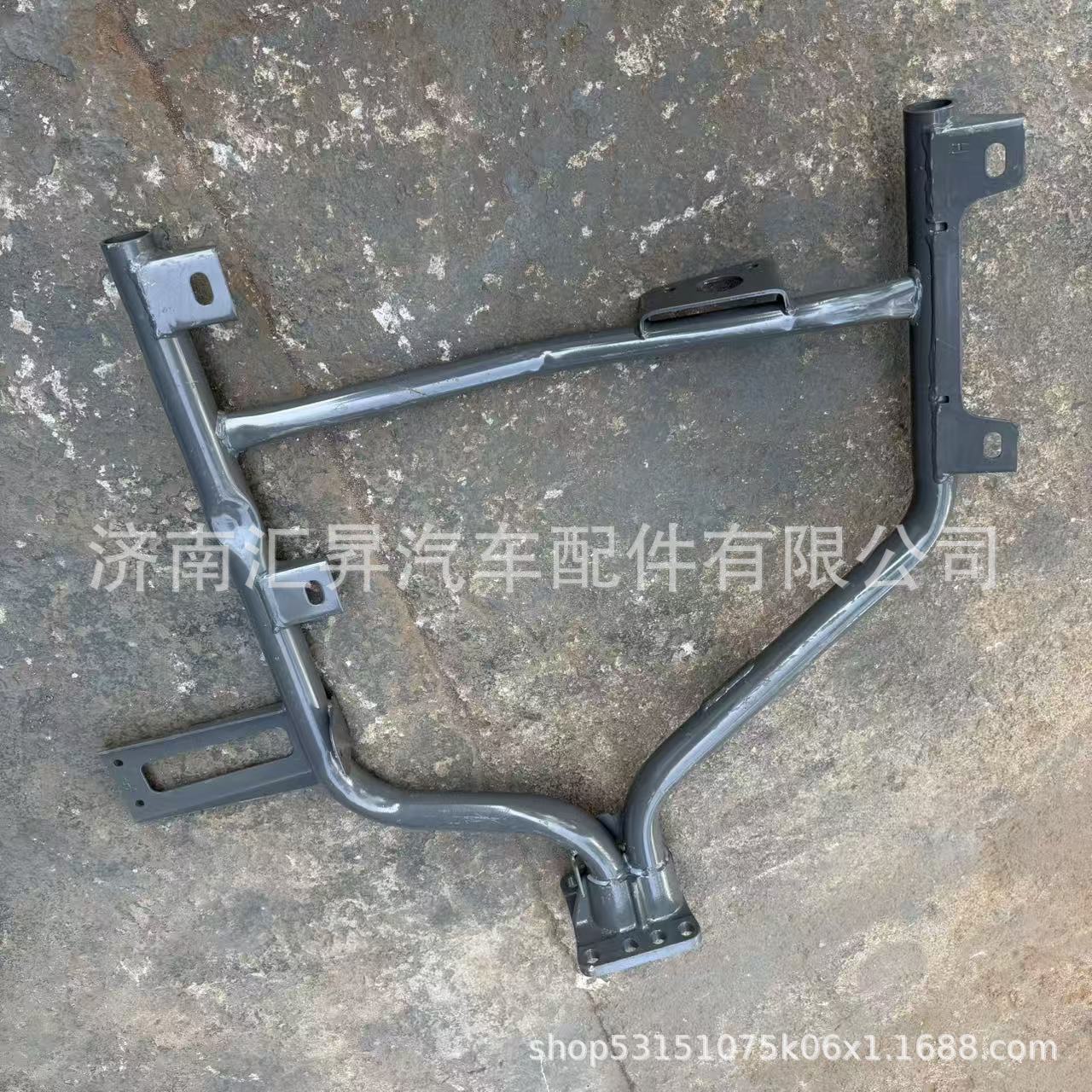 WG1671231058 Right rear fender bracket