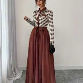 女士秋冬款优雅浪漫撞色网眼面料A字长袖长款连衣裙适合日常派对