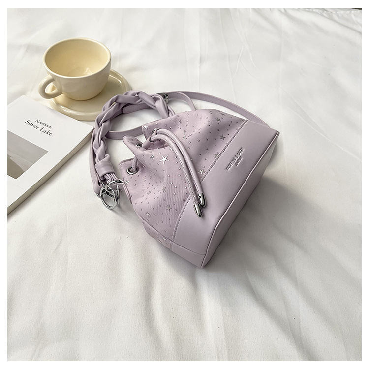 Bolsa de balde de estilo coreano, bolso de hombro para mujeres, bolso de mano de alto nivel, nueva moda extranjera, bolso de correa de transporte a cuadros.