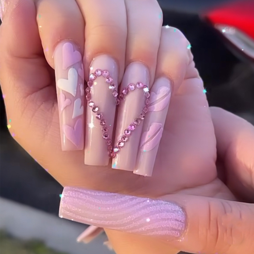 Pieza de uñas de diamante europeo y americano desgaste al por mayor uñas amor largo falso parche de uñas prensa en las uñas