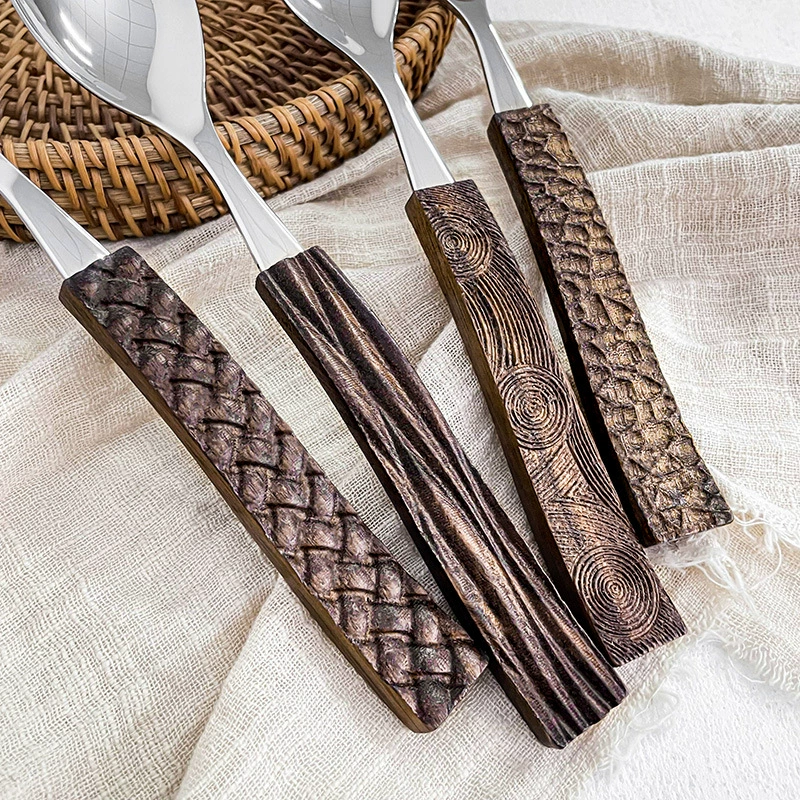 Нержавеющая сталь 304 Walnut western нож, вилка, ложка, набор для стола в ретро-стиле с текстурой кованого молота
