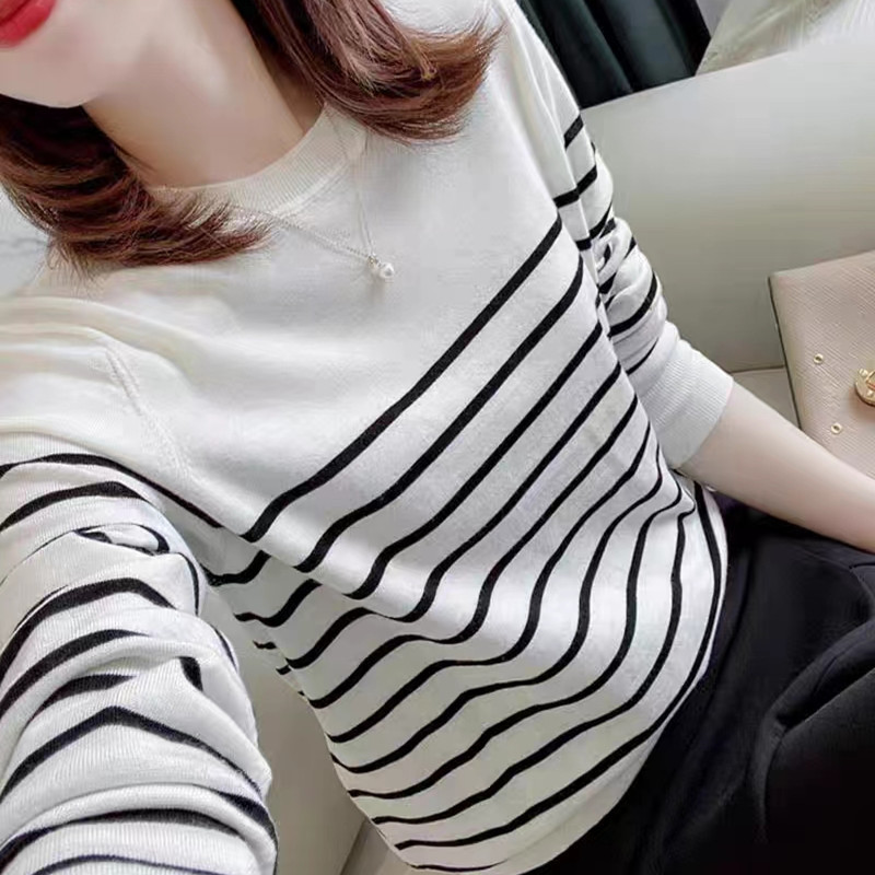 Classic thin woolen knitted autumn base body-friendly sweater with a…