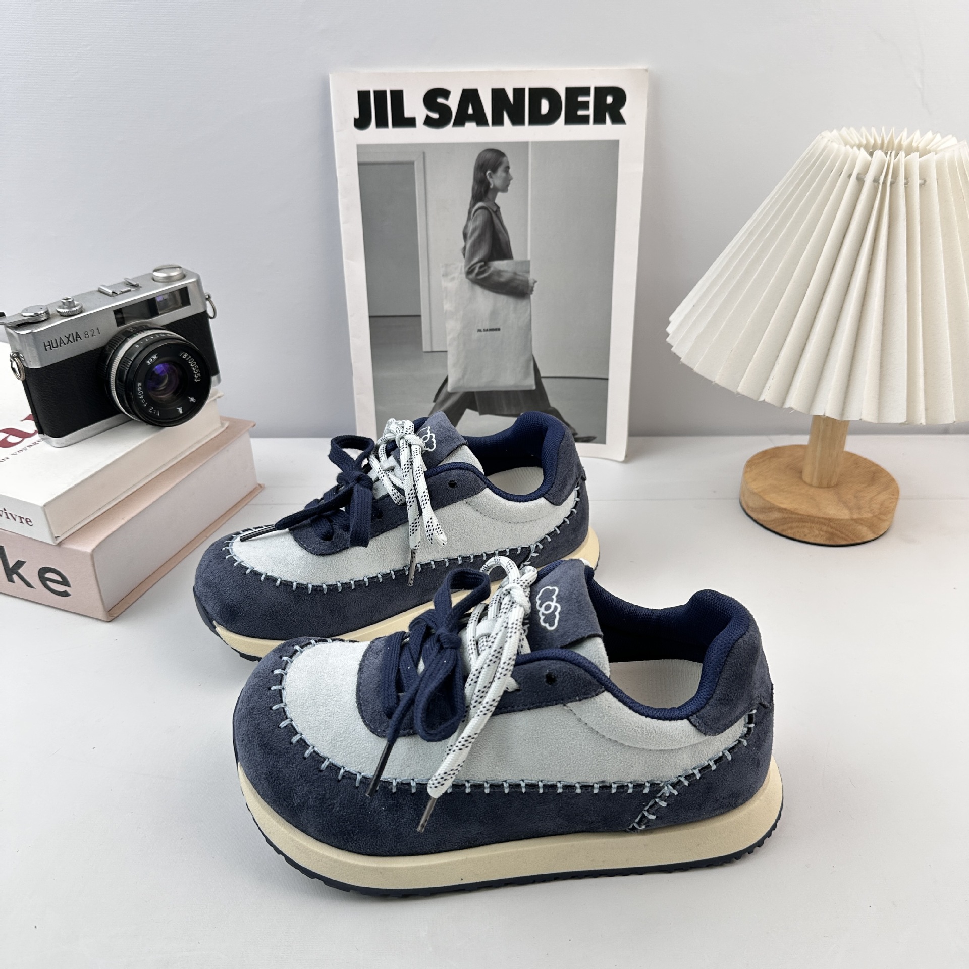 Yuanbo nicho no golpear zapatos de skate para mujeres 2025 nuevo primavera y otoño zapatos blancos de suela gruesa, zapatos casuales de moda image 4