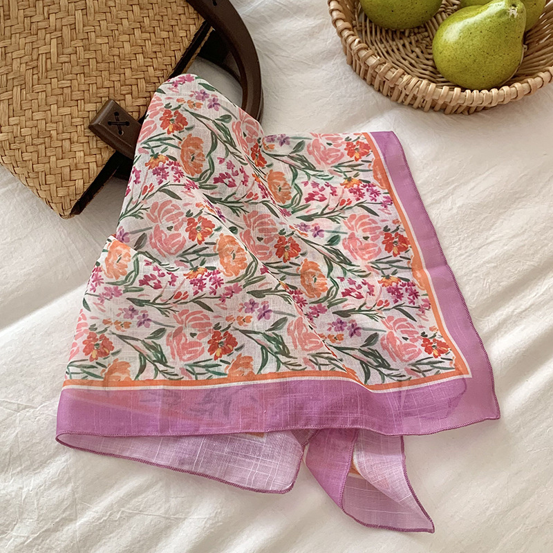 Flores toallas cuadradas nuevas versiones coreanas ins frescas, suaves y dulces, accesorios de bufandas de seda delgadas, bufandas de cuello, cinta de paquete