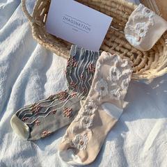 Spring and summer mid-calf socks ins trendy girls Korean version retro Hyuna style autumn and winter versatile casual Internet celebrity style college