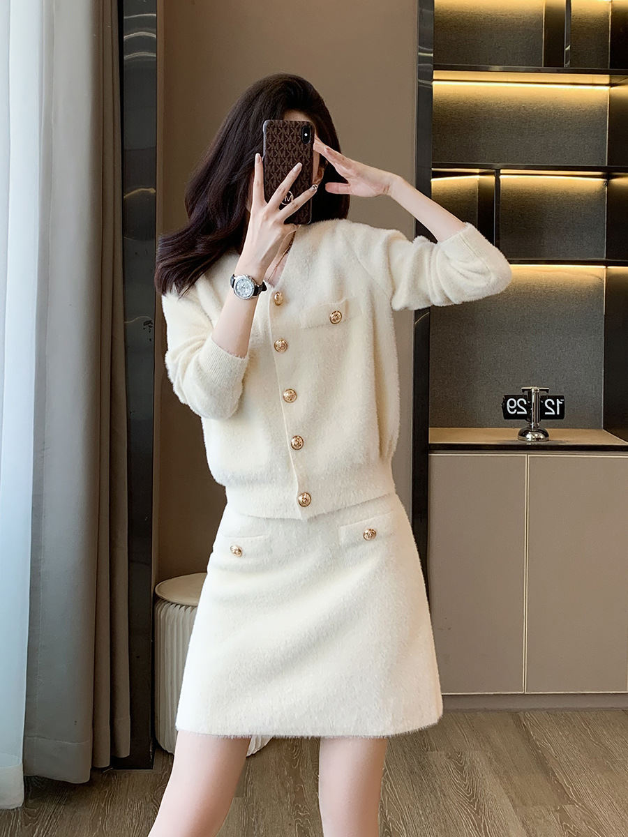 Elegant set
