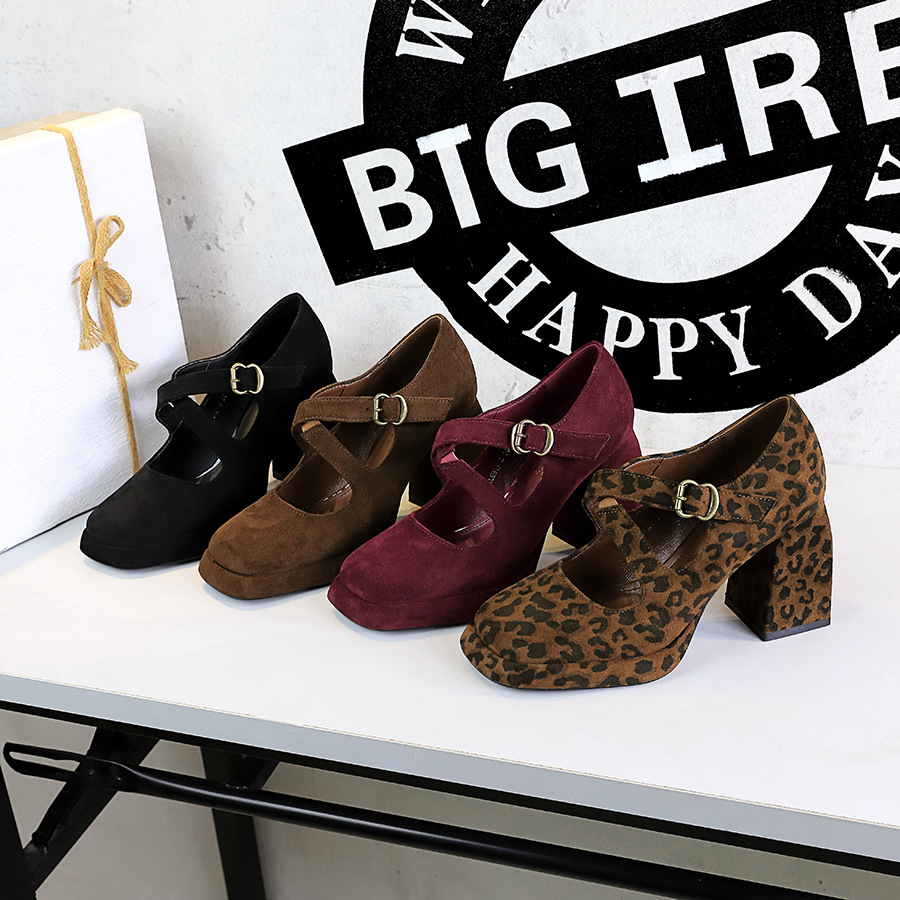 9613-8 European And American Retro Style Women's With Chunky High Heels, Waterproof Platform, Shallow Square Toe, Cross_vogvips.com