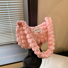 �������r���n���ް��μ����Ů2024�¿�W�tҸ�°���⼃ɫ��Ӱ�