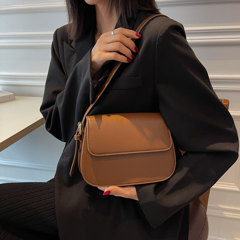 Bolsa transversal feminina de ombro único, nova coleção primavera/verão 2024, estilo retrô, cor sólida, com aba, moderna e simples._voghion.com
