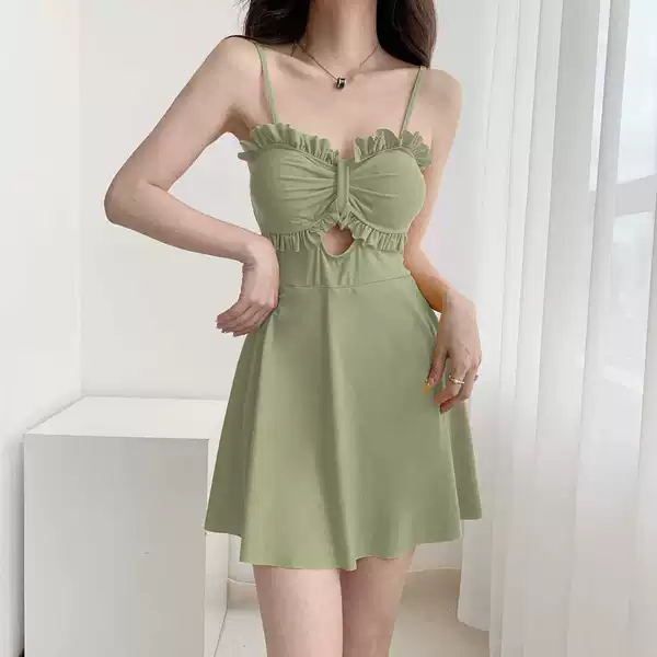 Avocado green (excluding blouse)
