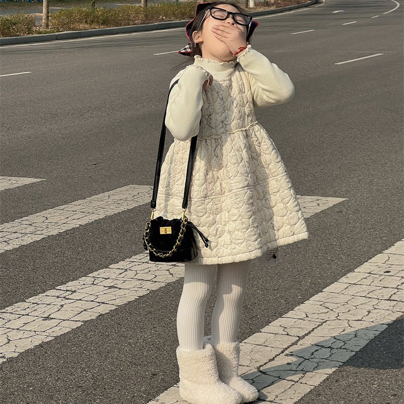 Bolsa de hombro de moda coreana para niños y niñas, bolsas de cadena de mini bolsas para bebés, bolsas de cuerda de extracción nuevas