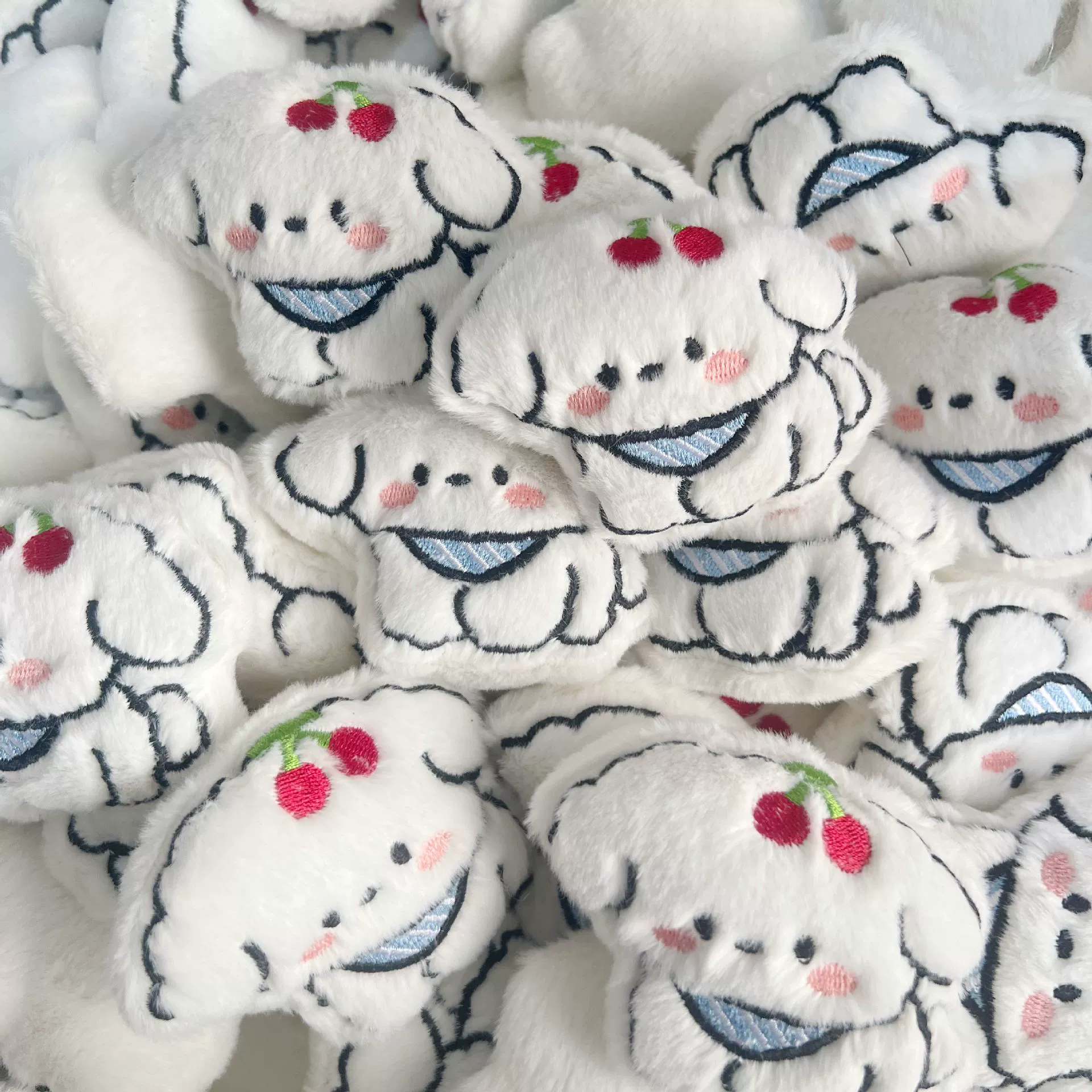 Вишневый щенок мультфильм плюшевые животные DIY аксессуары аксессуары аксессуары аксессуары аксессуары обувь шапка аксессуары для одежды чулки сумка украшения