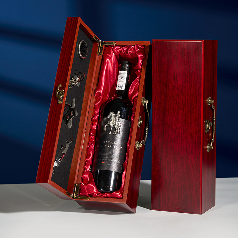 5.25 刘总红酒礼盒9649.jpg