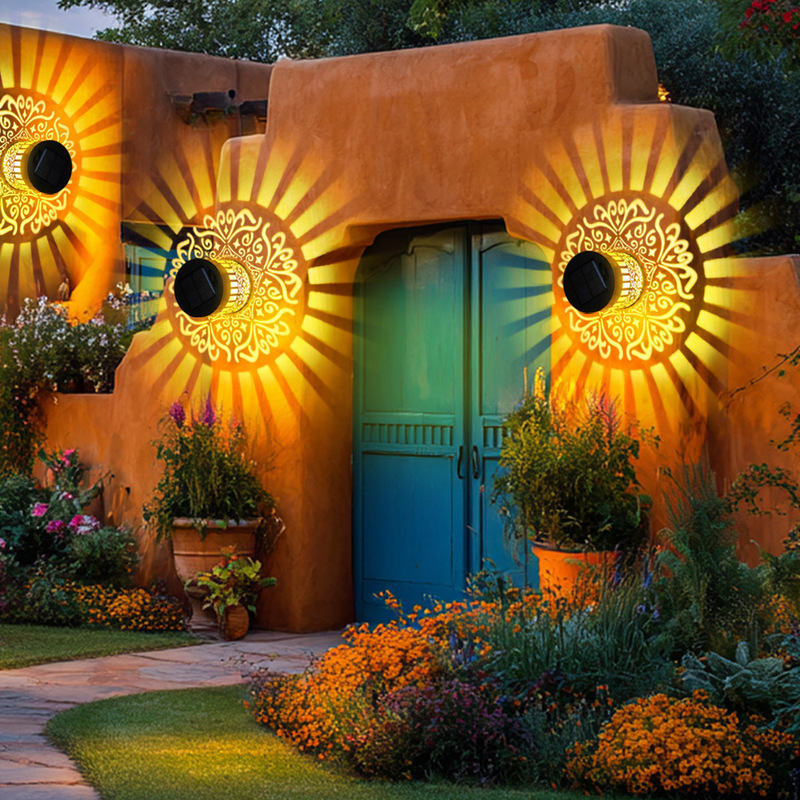 Solar-Powered Outdoor Courtyard Gate Wall Lamp Wrought Iron Wall-Mounted Lantern Villa Waterproof Spotlight Atmosphere Decorative Light