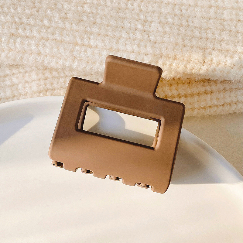 Clip de agarre de color café de Maillard, gran cantidad de cabello de alta calidad, clip grande, elegante, simple coreano, sin dañar el cabello, clip de tiburón, mujer