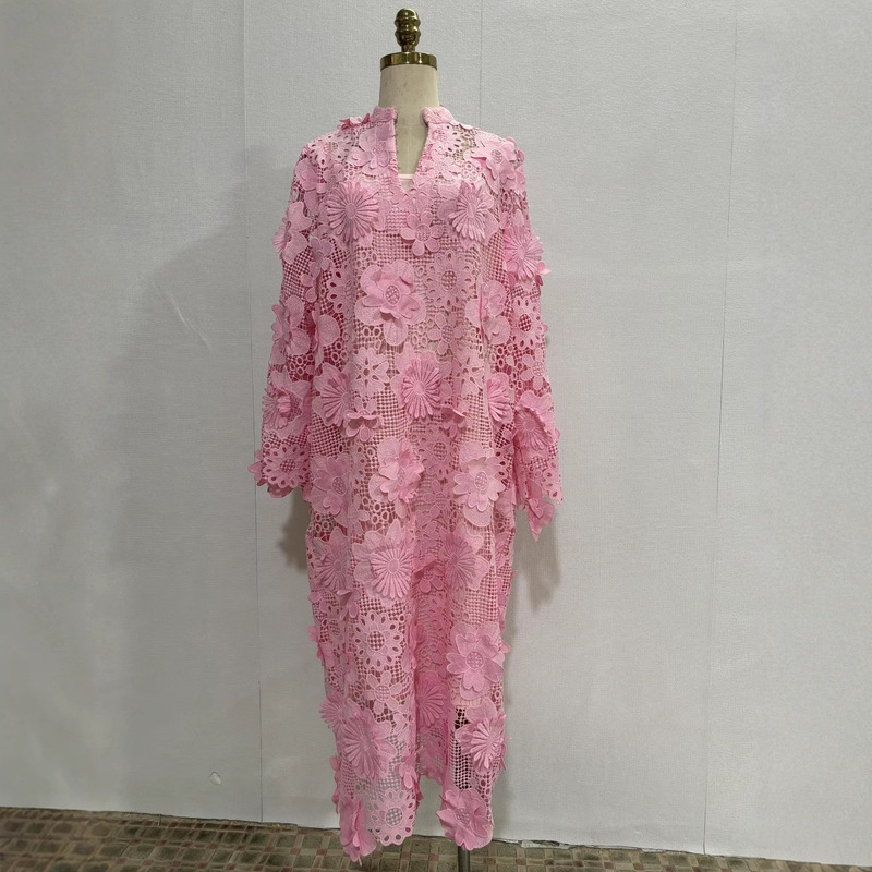 新品小众设计感法式镂空刺绣花朵宽松修身两件套度假风连衣裙2025|undefined
