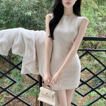 2023夏季新款性感白色针织连衣裙女韩版显瘦收腰无袖打底包臀短裙