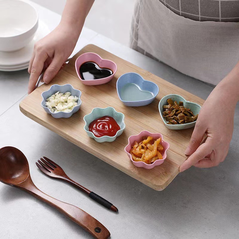 Plastic small cute dinner plate