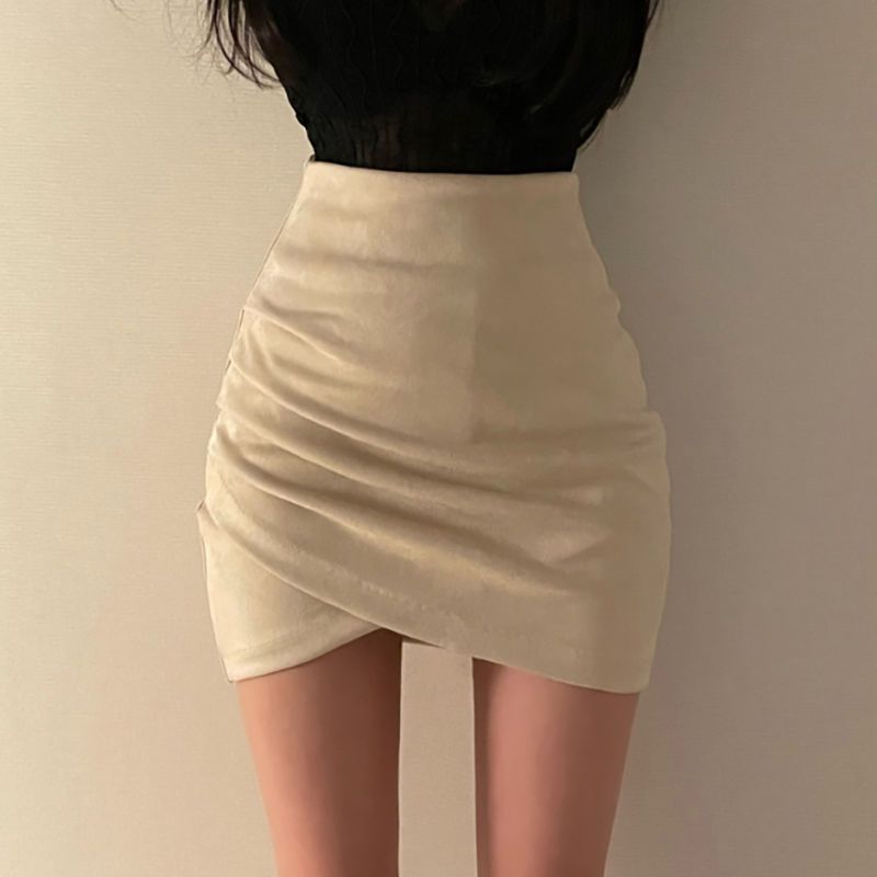 鹿皮绒半身裙女秋冬新款不规则高腰紧身包臀裙弹力包裙短裙子
