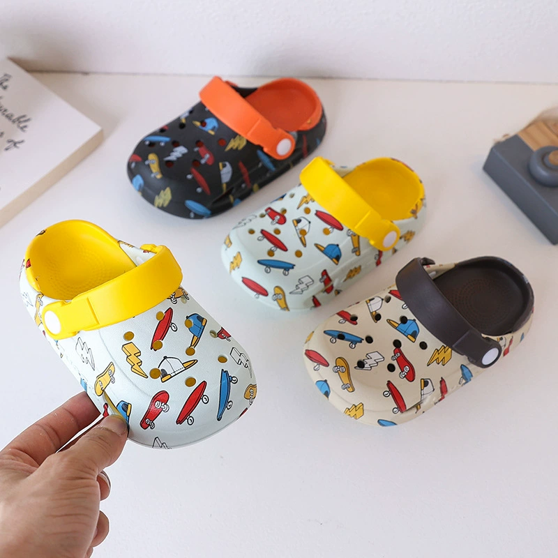 Детская обувь «крокодил» Летние тапочки для мальчиков Нескользящая пляжная обувь Baotou для малышей Средние и большие детские сандалии двойного назначения для девочек