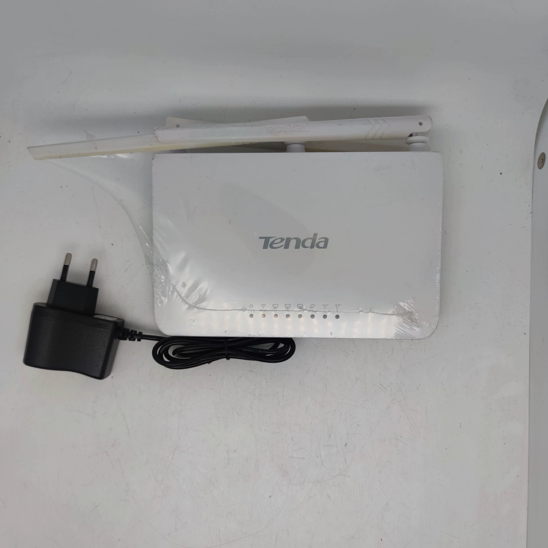 Б/у Tenda, английская версия Tengda F300M, высокоскоростной Wi‑Fi умный роутер для дома