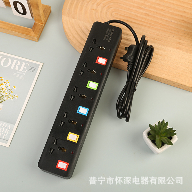 Interruptor de buque blanco y negro con enchufe de luz estándar británico estándar europeo estándar americano Bahrein Qatar Kuwait Afganistán