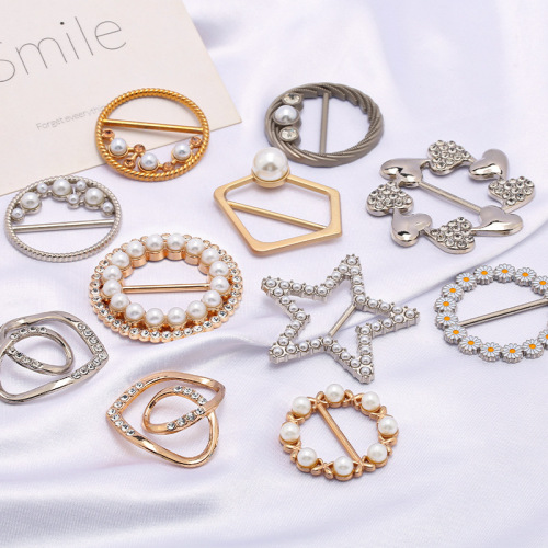 Metal corner knot pearl-studded diamond corner buttons T-shirt waist clip ring scarf silk tie clip alloy day-word button