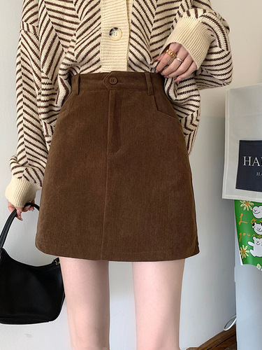 New coffee-colored corduroy skirt for women in autumn and winter slimming high-waisted A-line skirt 145 small butt-covering skirt
