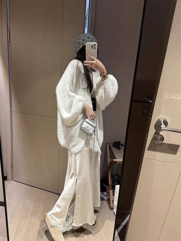 慵懒风松弛感灯笼袖毛衣女2025秋冬新款宽松休闲软糯针织开衫外套|undefined