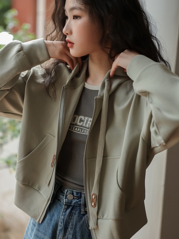 又巷【一抹绿意可抵秋风凛冽】连帽卫衣外套女设计感短款长袖上衣|undefined