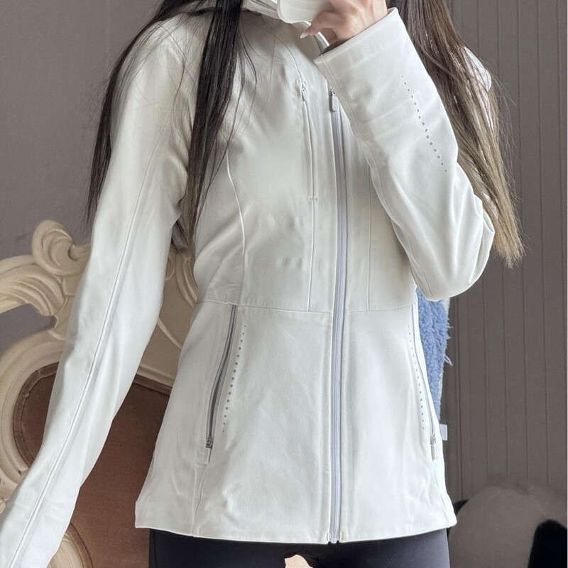2026 New Yoga Outdoor Autumn/Winter Fleece-Lined Softshell Jacket for Women, Sports Waterproof Coat with Zipper, Warm Cardigan 2026 New Yoga Outdoor Autumn/Winter Fleece-Lined Softshell Jacket for Women, Sports Waterproof Coat with Zipper, Warm Cardigan
