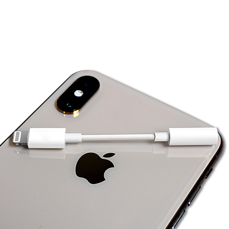Adecuado para Apple adaptador de auriculares de carga escuchando música dos en uno Lightning a 3,5 cable adaptador de audio