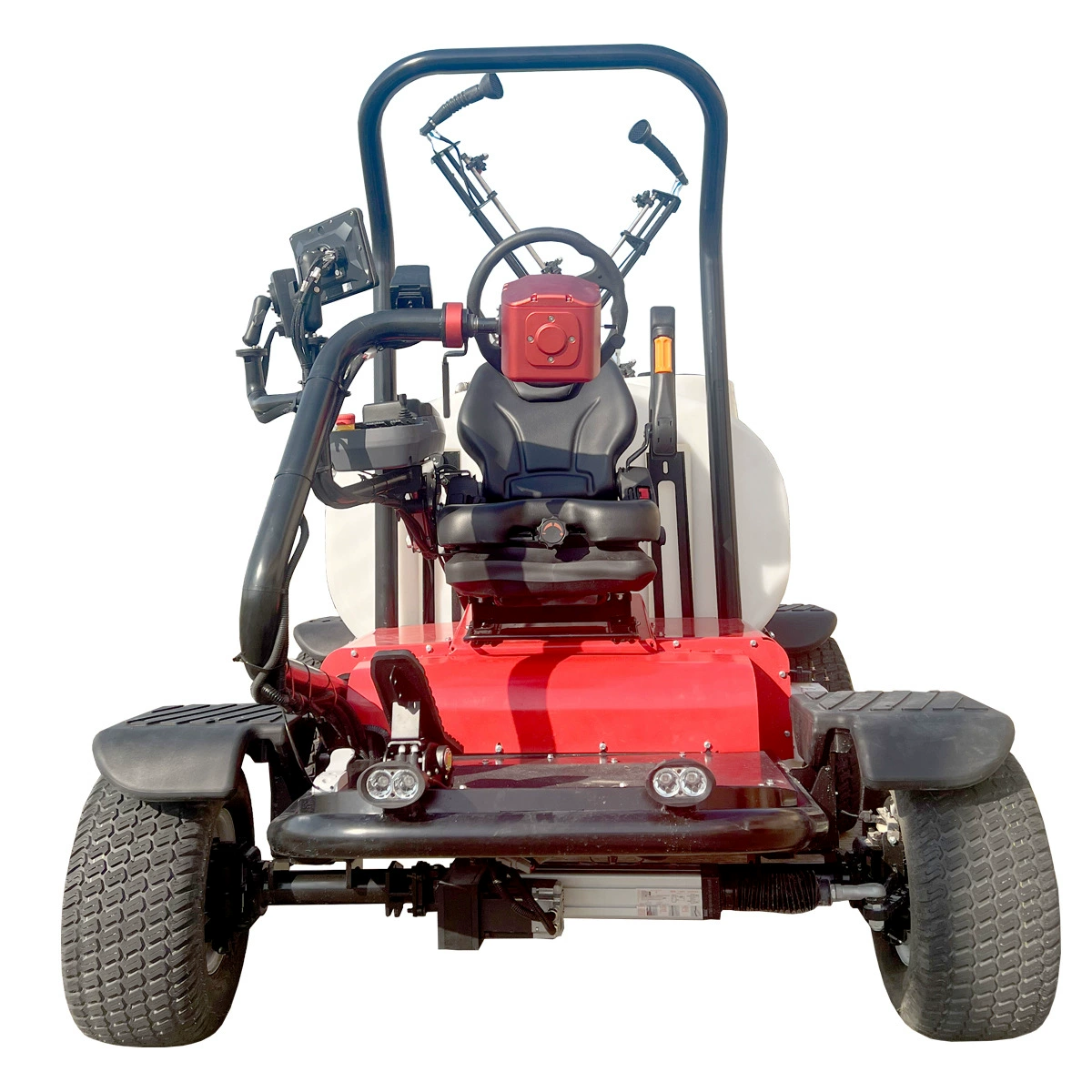 Реализуется: Новый самоходный опрыскиватель для футбольных полей/гольф-полей на литиевых батареях, высокоэффективный, на новой энергии.