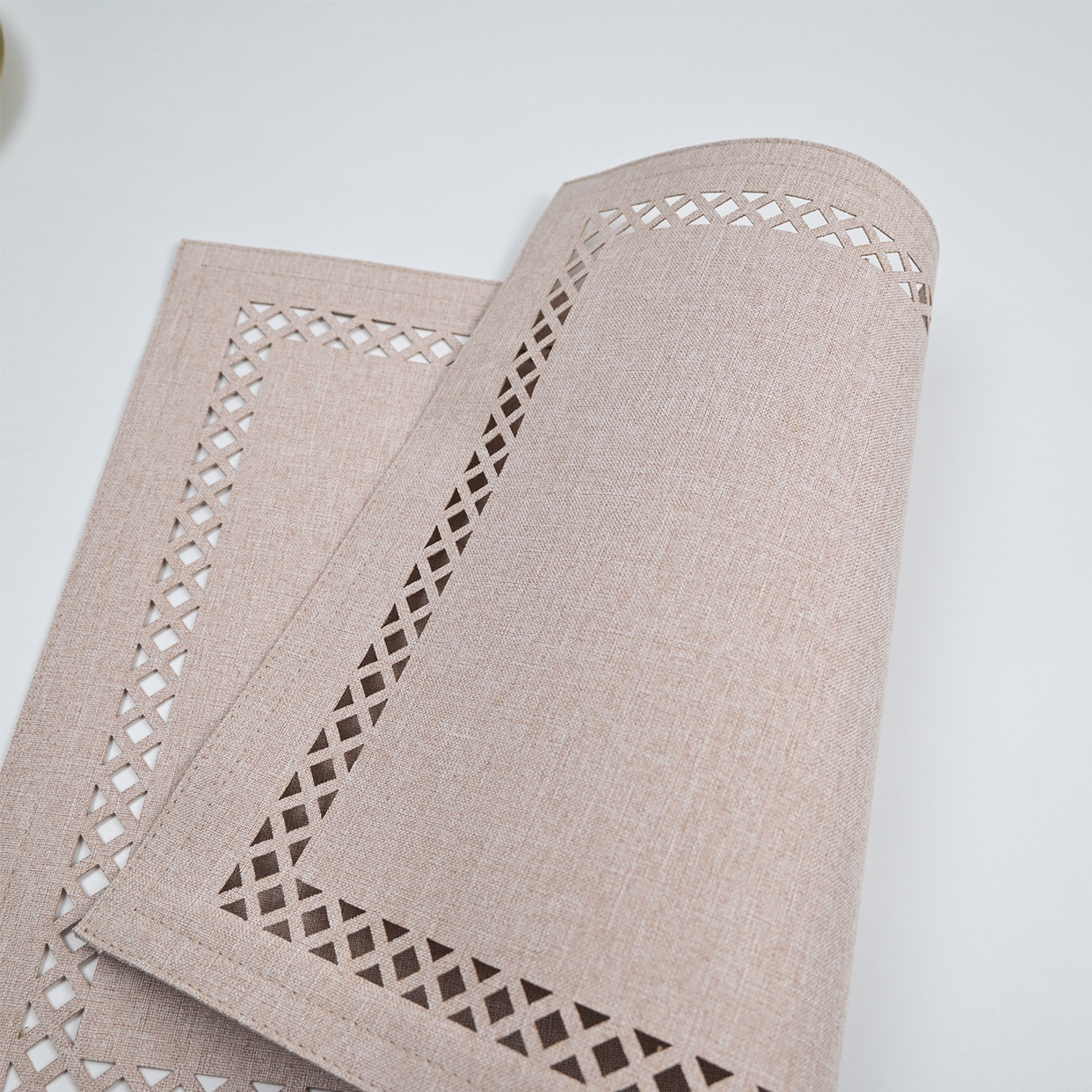 Nuevo alfombra de lino hueco cojín de tela de doble capa lavable antideslizante aislamiento térmico cojín de mesa cojín de taza cojín de hotel